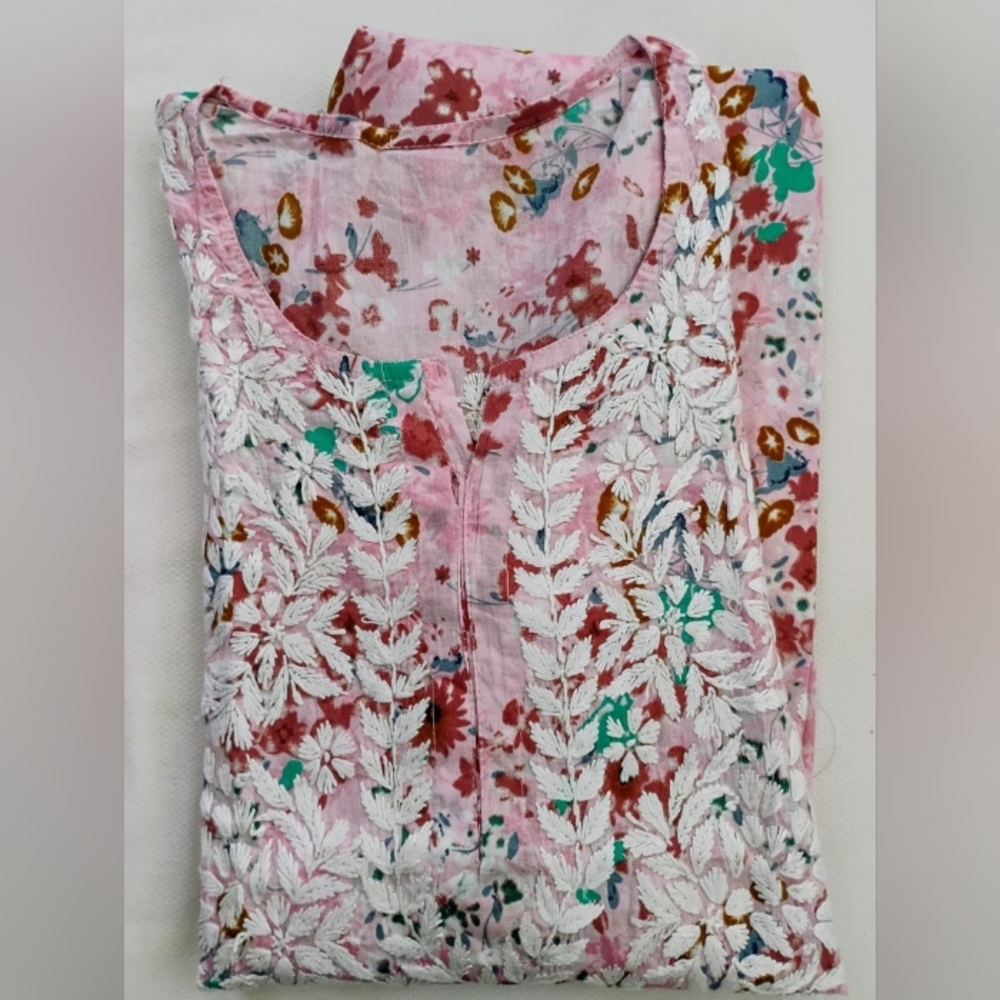 Women’s Pink Floral Embroidered Tunic